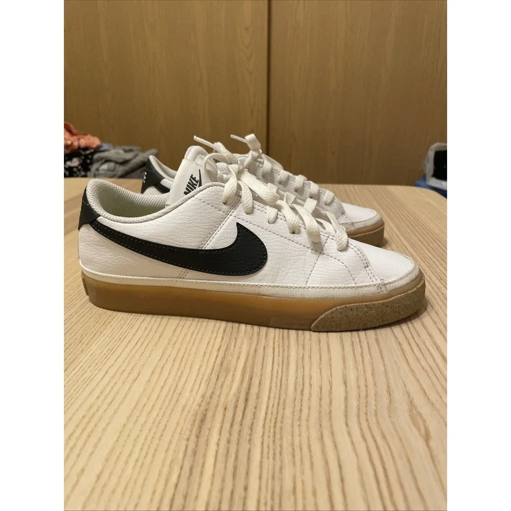 Nike Court Legacy Next Nature Women's Sneakers White Black Gum Sole Size 7.5